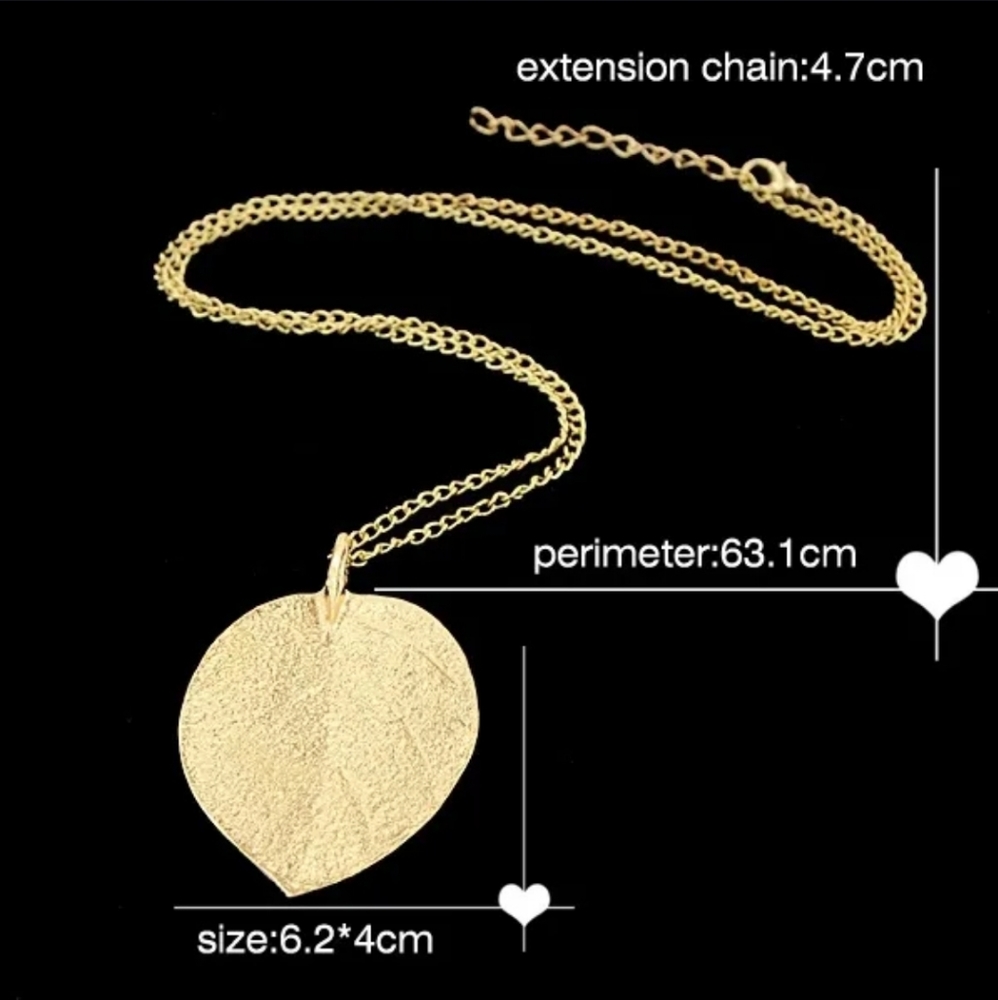 NWT Leaf Pendant Necklace - Picture 3 of 4